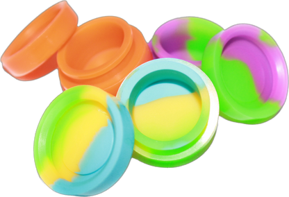 Silicon Non-Stick Wax Dab Containers 5ML-2 Pack- Multicolor. These containers are made of silicone, which makes them non-stick and easy to clean. They come in a variety of colors.