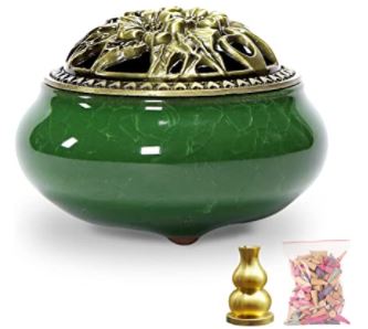 This ceramic incense burner is a beautiful emerald green. It comes with a brass incense holder and a felt mat. It's suitable for linear, cone, and pan incense sticks.